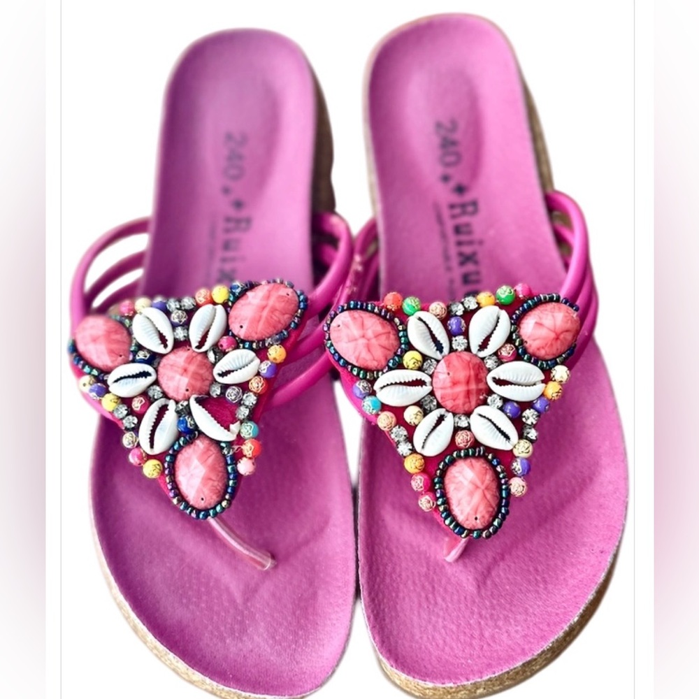 Gorgeous Pink Leather Embellished Thong Sandals by Ruixuan Sz 420/ 7-7.5 US